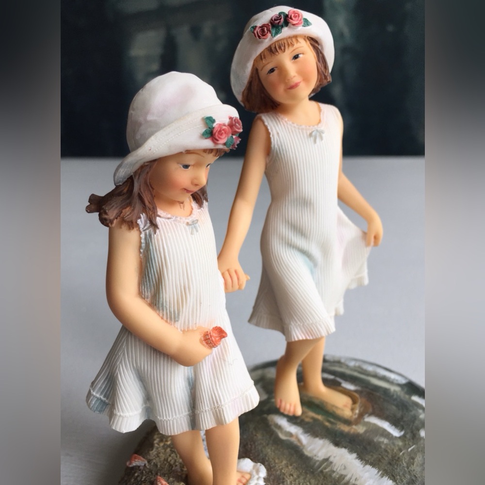 Demdaco Mama Says… Take Care Of Your Sister Figurine Kathy Andrews Fincher